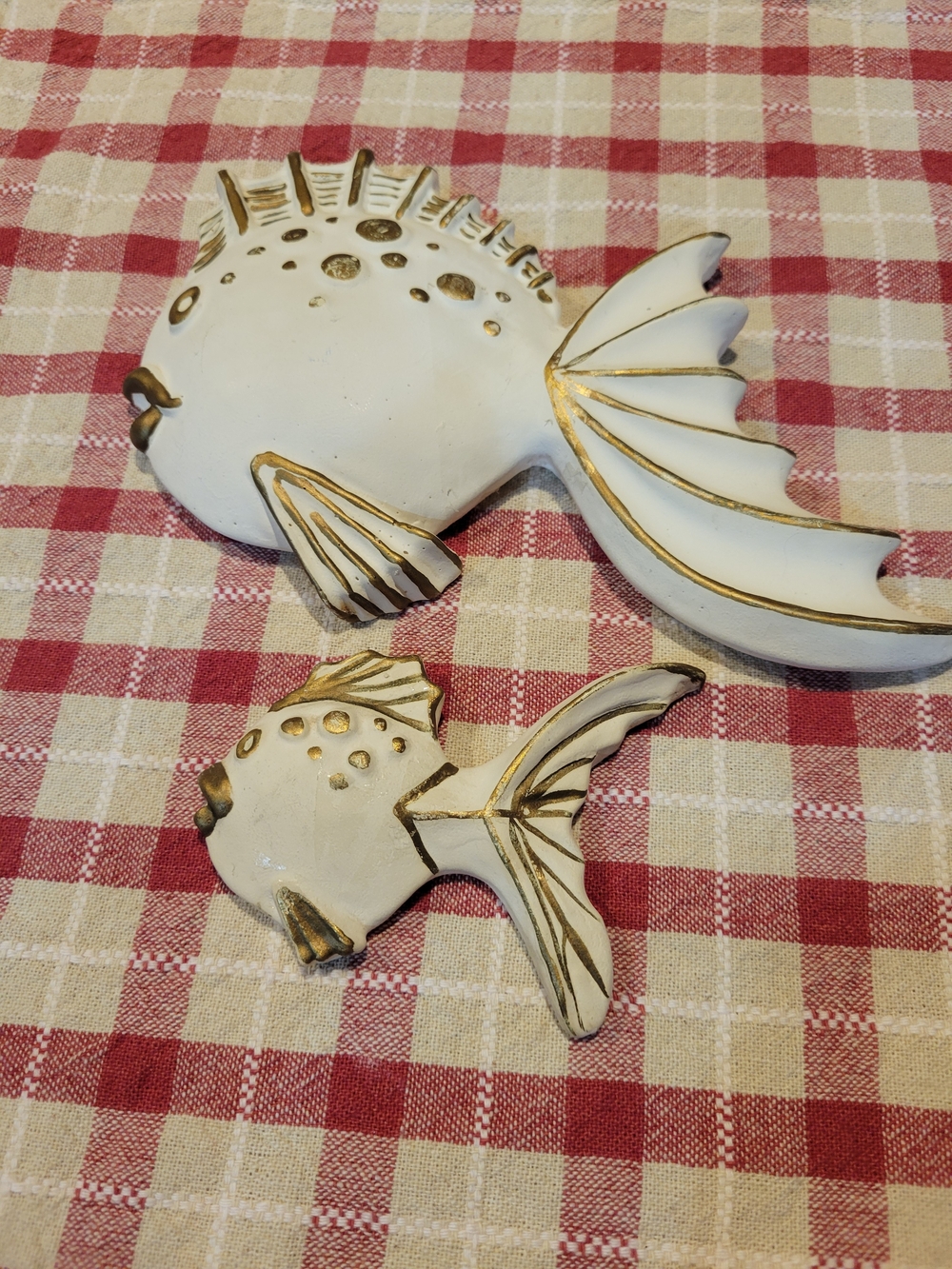 Midcentury Beach Coastal Bath White and Gold Ceramic Fish Wall Pair